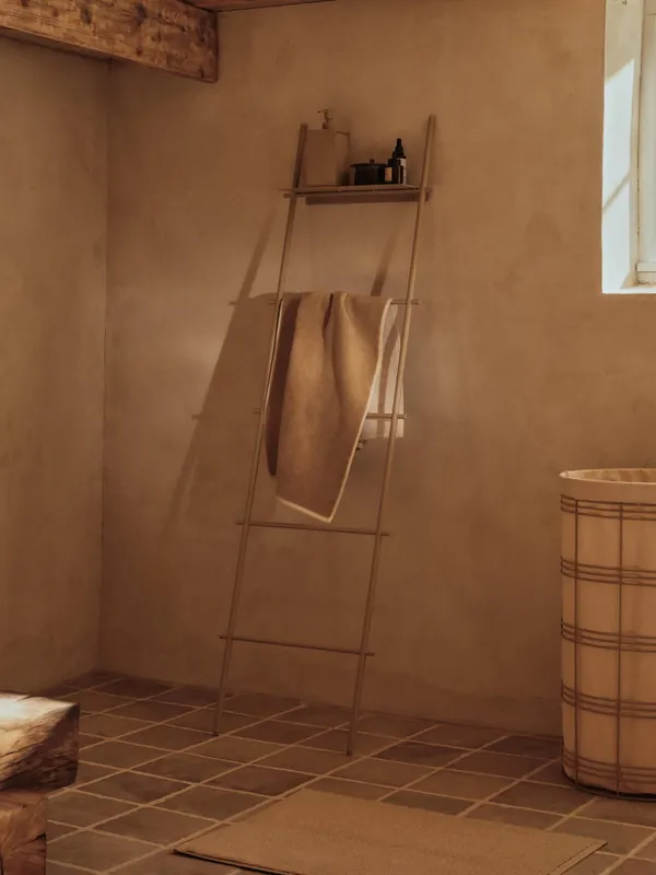 Slutrea - Dora Towel Ladder