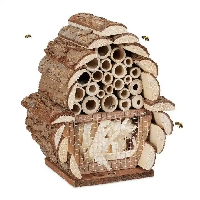 Kanonerbjudande | Insect hotel bees